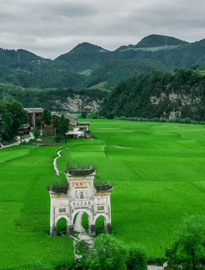 貴州長磧古寨· 凝眸翹首顧兩岸...