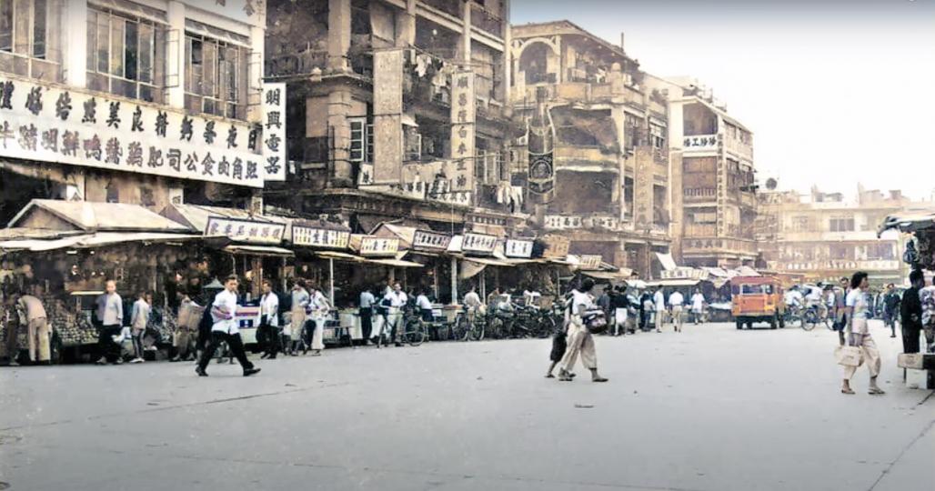 60年代亞皆老街, 向大角咀方向...