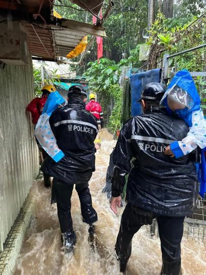 黑雨來襲 • 救急扶危......