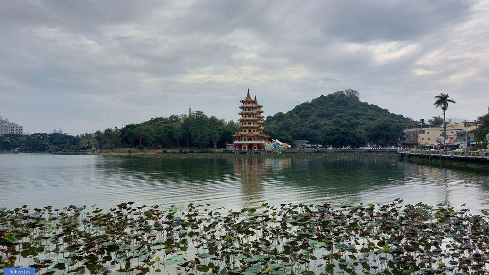 左營小龜山永清塔及蓮池潭春秋閣...