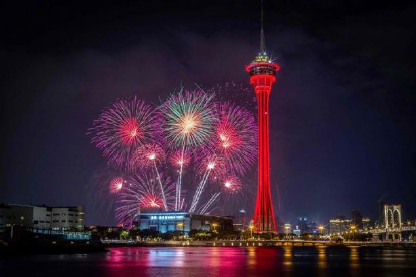 絢爛！國慶煙花綻放澳門🎆...