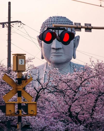 走在日本愛知縣街道上，也有尊戴上紅綠燈墨鏡的嘻哈佛祖...