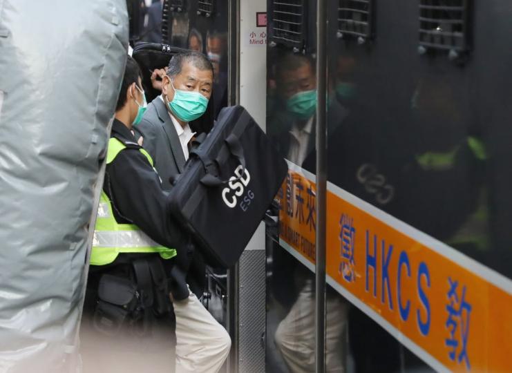 梁振英：「馬仔」似倒樹猢猻　黎智英已被棄如敝履...