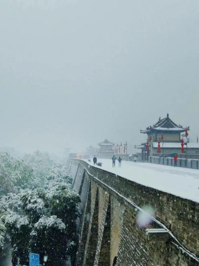 西安初雪 · 一下雪，西安就變成了長安...