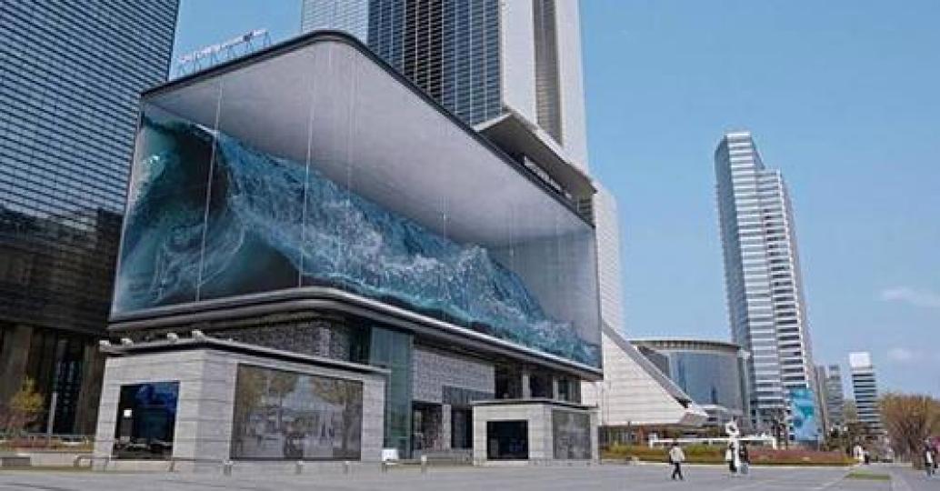 在城市裡也能看到６層樓的巨浪...