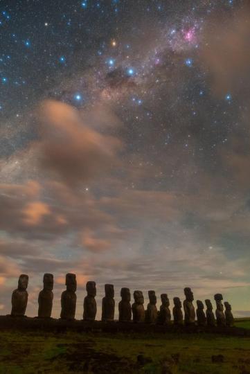 星空下的復活節島......
