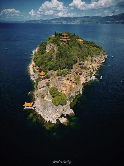 雲南撫仙湖孤山島.......