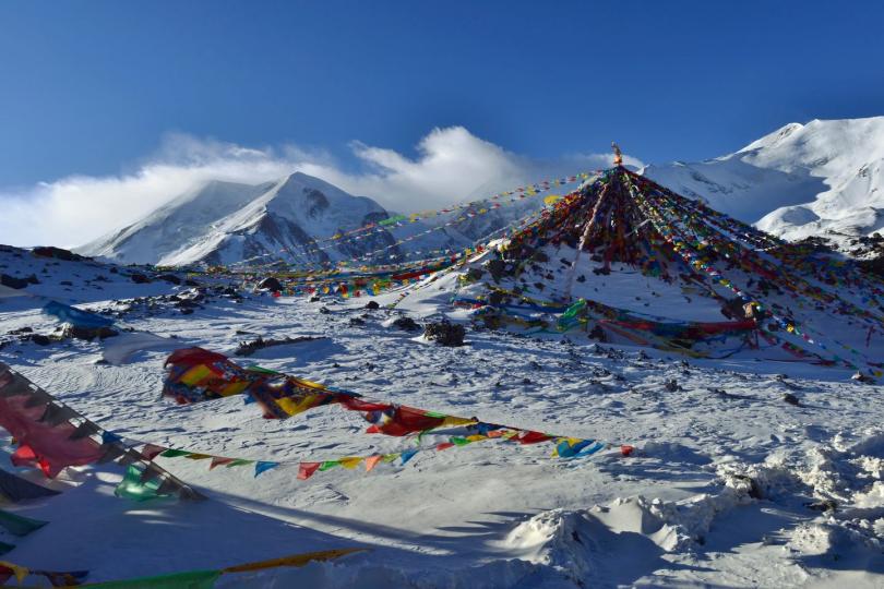【阿尼瑪卿雪山】柯炳鐘／圖...
