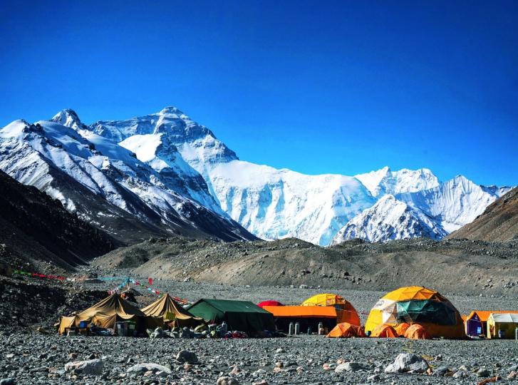 喜馬拉雅山是地球上最年輕和最雄偉的高山...