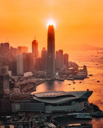 夕陽無限好！無論係市中心，定係郊外，日落黃昏都令平日見慣見熟嘅風景更加吸引。...