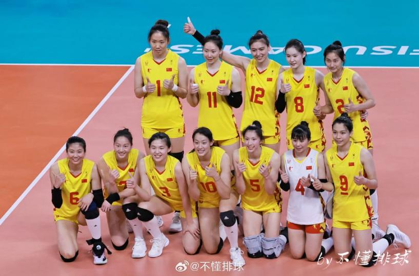 成都大運會！中國女排3一1勝德國女排...