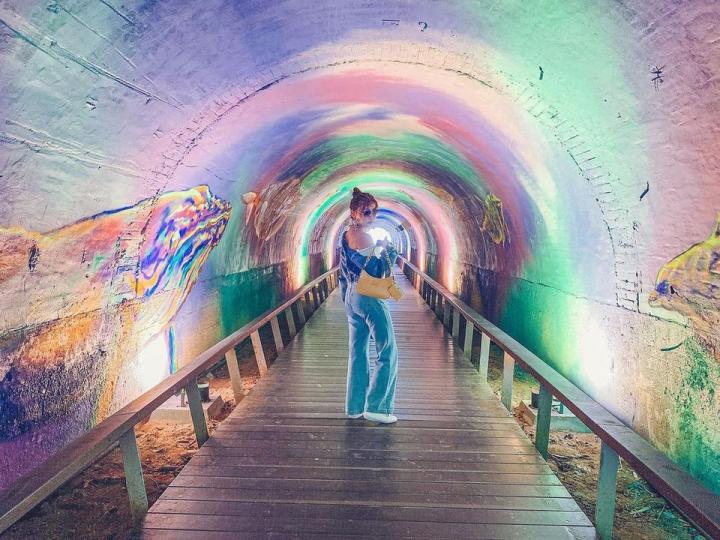 台灣「隱藏版星空隧道」繽紛又好拍✨...