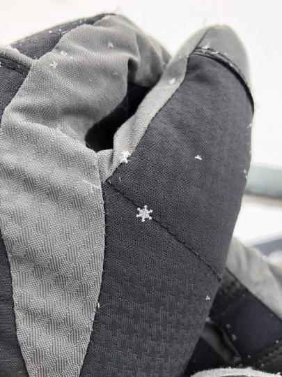 完整的六角形！意外捕捉「千年難遇最美雪花」...