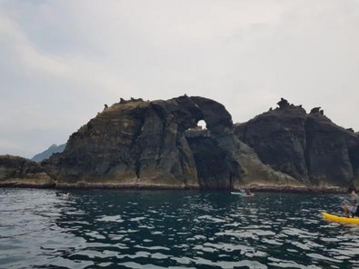 無法去冰島，就去台灣的象鼻岩...