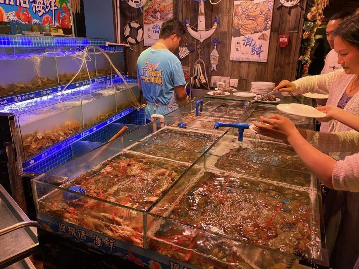 東門領鮮食海鮮自助餐...