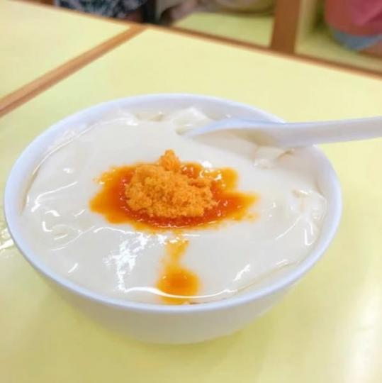 任食滑滑豆腐花......