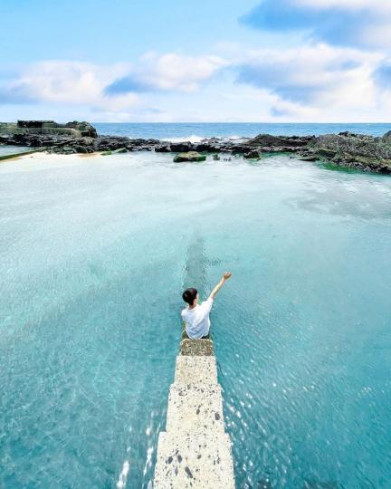 蔚藍秘境藏有「沒入海中的階梯」...