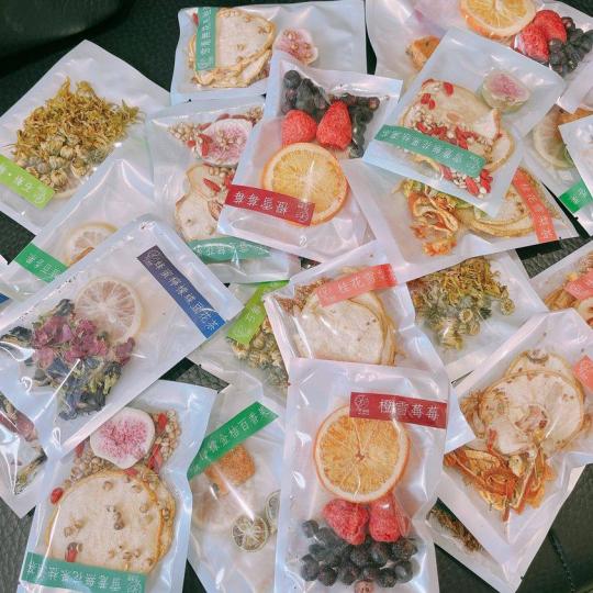 花茶 有袪濕、增強免疫力、清腸消脂、清肝明目、等唔同功效...