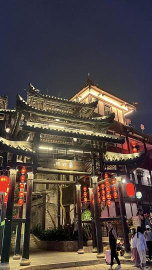甘坑古鎮行下，好熱鬧......