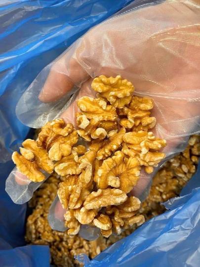 最好食梗係『琥珀合桃』又甜又脆...