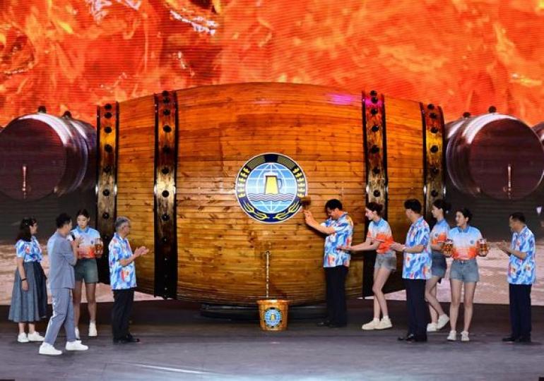 Qingdao and Munich, host cities for two globally renowned beer festivals... Qingdao and Munich, host cities for two globally renowned beer festivals...