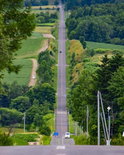 這條道路被封「雲霄飛車之路」乍看超級陡...