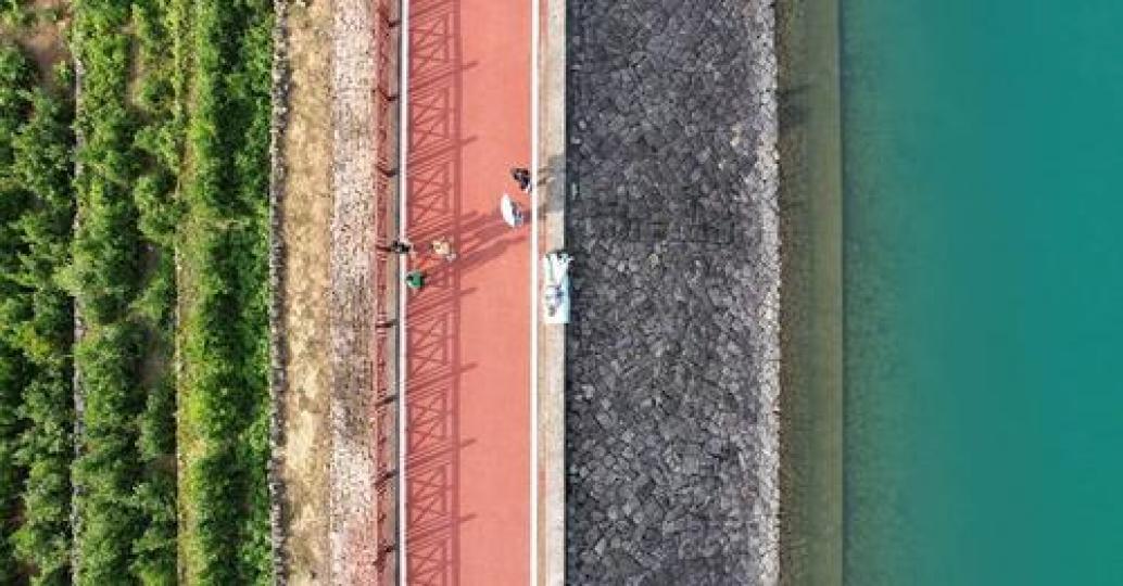 Escape the hustle and bustle of the city and enjoy the beauty of #QinglongshanReservoir in Fusheng t... Escape the hustle and bustle of the city and enjoy the beauty of #QinglongshanReservoir in Fusheng t...