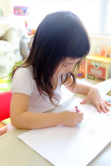 愛做作業的小孩!!!...