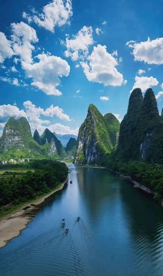 桂林山水甲天下......
