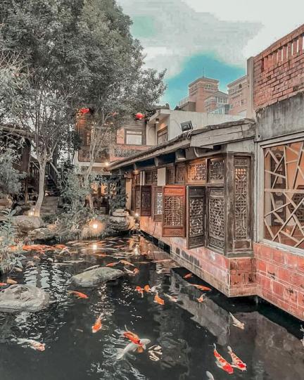 古色古香的江南風景觀餐廳...