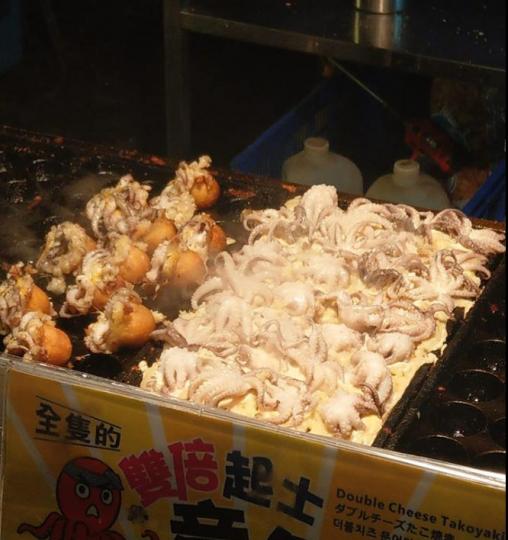 夜市章魚燒「用料超實在」太澎湃...