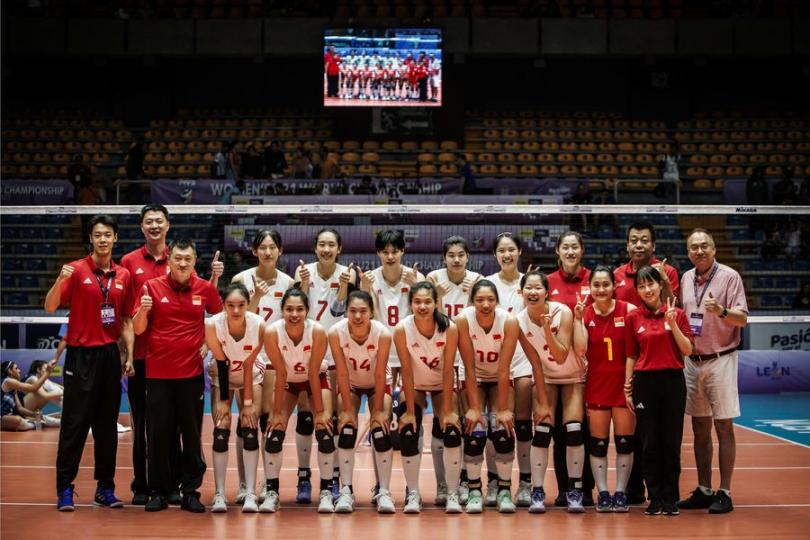 小組賽3
🇨🇳中國 VS 🇦🇷阿根廷 3:0 (25-15 25-22 25-17)...
