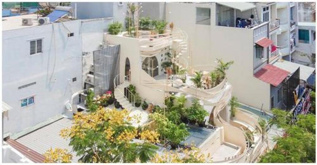是讓路人都移不開雙眼的超美建築...