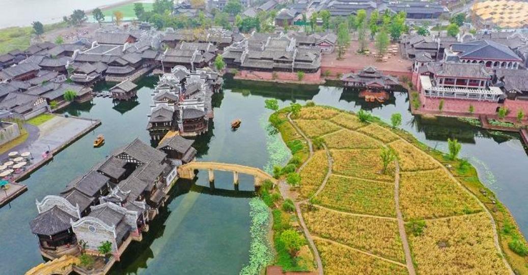 Known as the "No 1 ancient town along the Yangtze River,”... Known as the "No 1 ancient town along the Yangtze River,”...