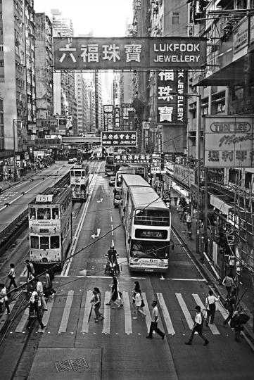 1990年代銅鑼灣軒尼詩道人車都幾繁忙熱鬧...