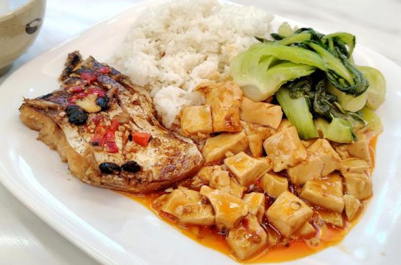 在蓮塘食午餐..........