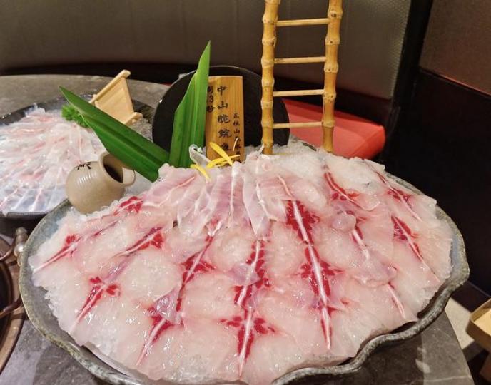 中山脆鲩魚火鍋.......