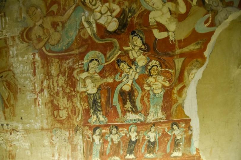 敦煌壁畫除了佛教題材，與音樂有關的洞窟超過240個...