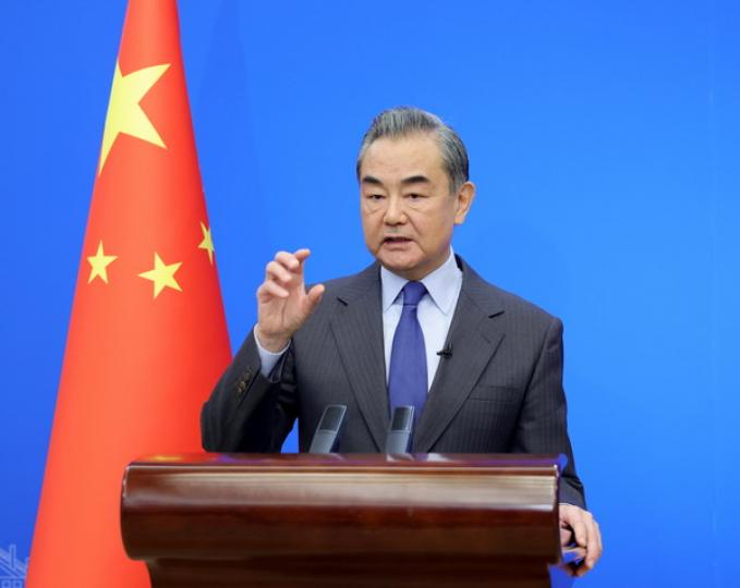 王毅：推動探索中美正確相處之道...