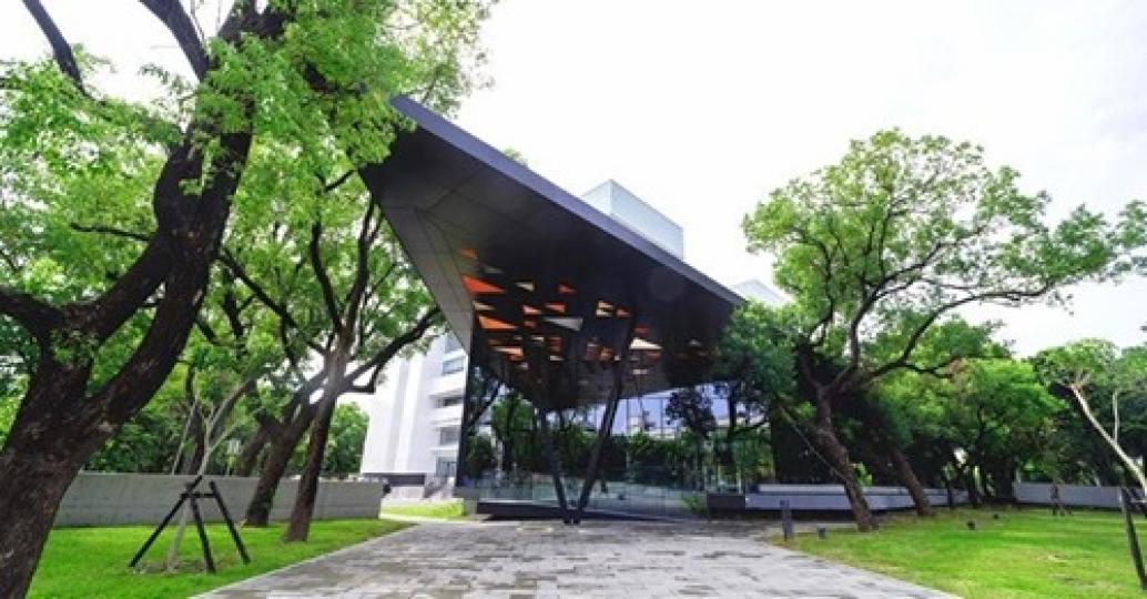 超清新的森林系圖書館太美了...