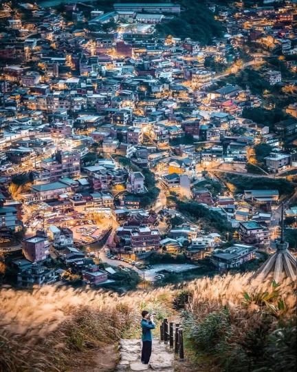 去九份「復古質感民宿」住一晚...