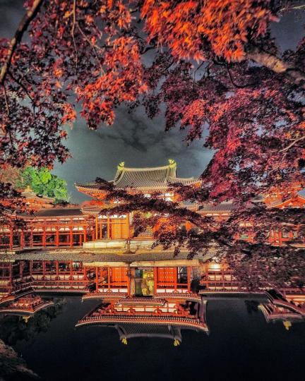 平等院是位於京都府宇治市的佛寺...