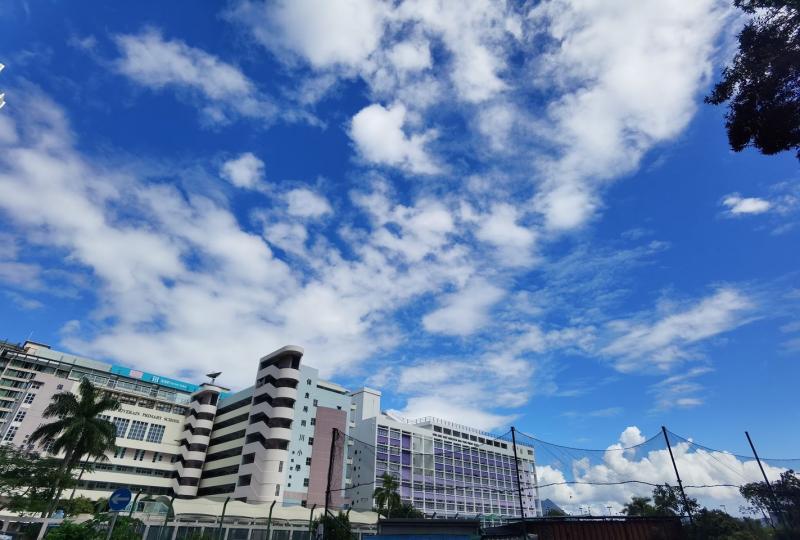 藍天白雲， 很久不見了...