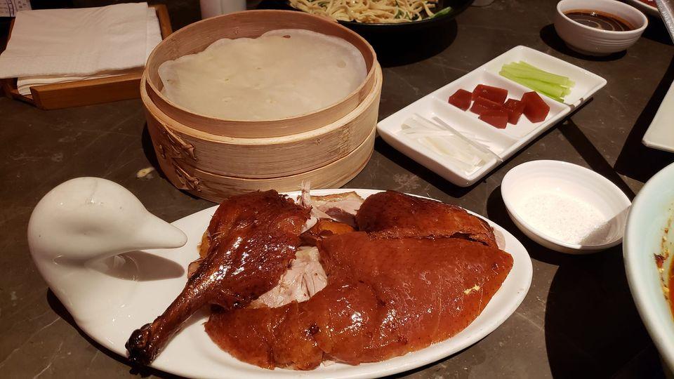 閒日過關 深業上城 食片皮鴨...