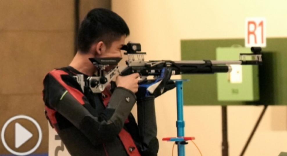 國家隊盛李豪
10米氣步槍破世績奪金....