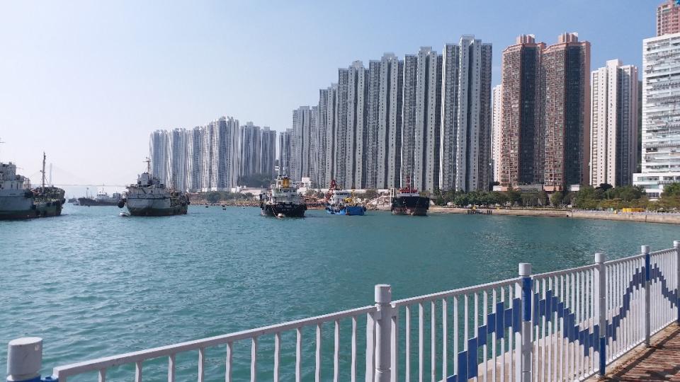 1048595748