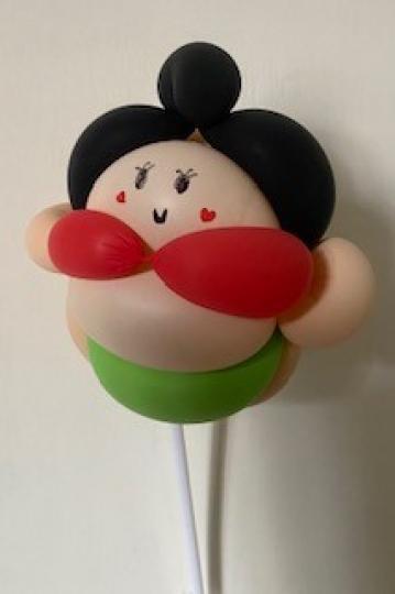 扭氣球

七彩的氣球可以扭出不同大小和和形狀組合成不同的物狀，是嘉年華會很有氣氛的活動。...