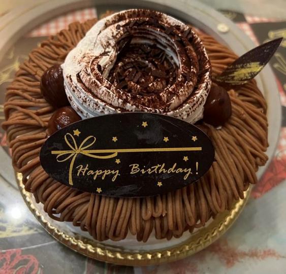 生日蛋糕
栗子是合時食品，選購栗蓉餡做生蛋糕最適合不過了！...
