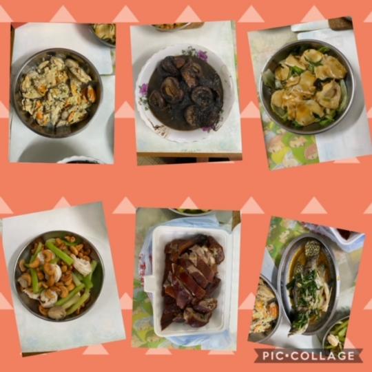 豐富晚餐
這頓晚餐有蒜蓉粉絲蒸青口、蠔豉發菜炇冬菇、生菜鮑魚、腰果西芹蝦仁、燒鵝和蒸桂花魚,還有粟米魚肚羹。三家人合作煮得開心又食得開心。... 豐富晚餐
這頓晚餐有蒜蓉粉絲蒸青口、蠔豉發菜炇冬菇、生菜鮑魚、腰果西芹蝦仁、燒鵝和蒸桂花魚,還有粟米魚肚羹。三家人合作煮得開心又食得開心。...