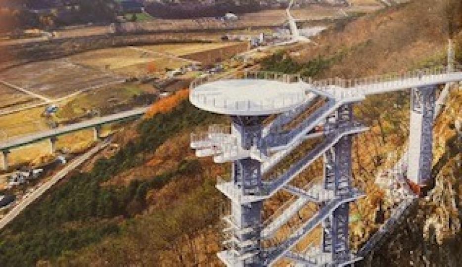 韓國江原道小金山
小金山有兩大樂園,整個觀光區內的天空塔觀景台很特別,是設於海拔200 米高,景觀開揚。... 韓國江原道小金山
小金山有兩大樂園,整個觀光區內的天空塔觀景台很特別,是設於海拔200 米高,景觀開揚。...